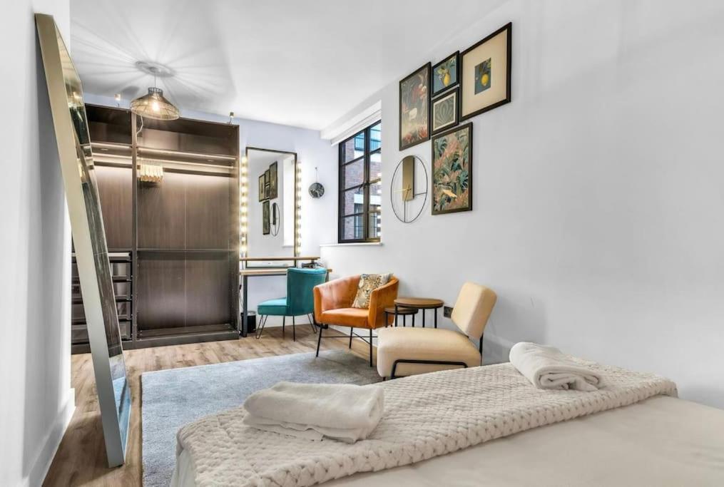 Appartamento Giant Savings On Long B1 Living, Enquire Now *