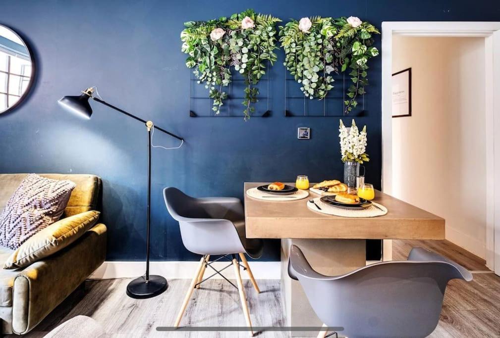 Appartamento Giant Savings On Long B1 Living, Enquire Now *